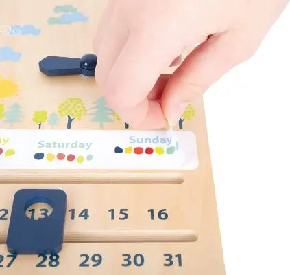 Horloge en bois certifié FSC® avec autocollants pour 15 langues européennes