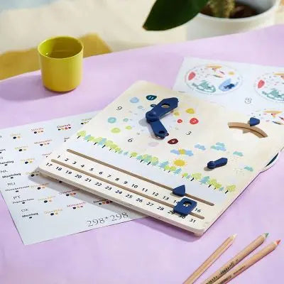 Horloge murale en bois pour enfants avec mois et saisons